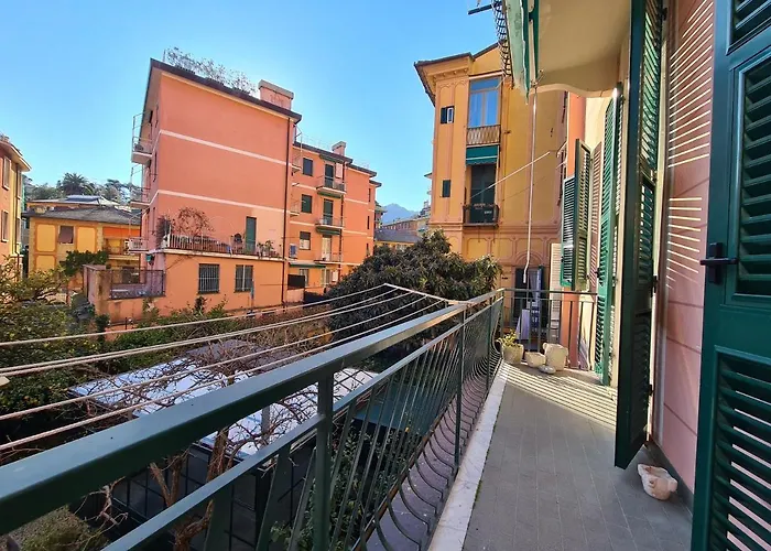 Santa Margherita In Caruggio By Portofinovacanze * Санта-Маргерита-Лигуре